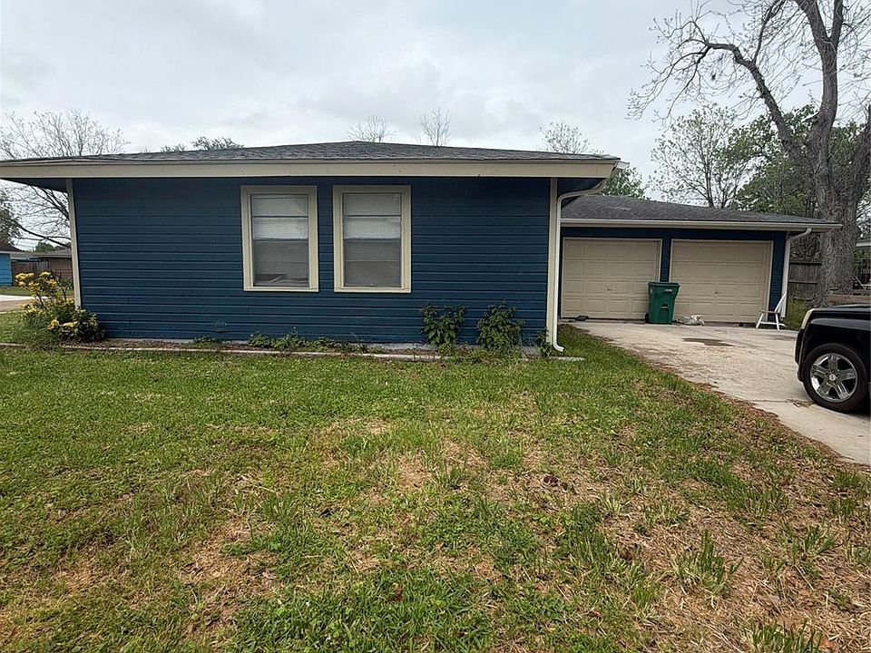 1st image of 2802 Wentworth Ln
