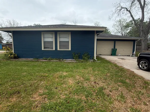 2802 Wentworth Ln, Pasadena, TX 77506