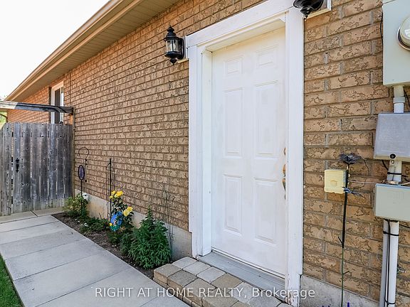 5th image of 36 Benjamin Ln