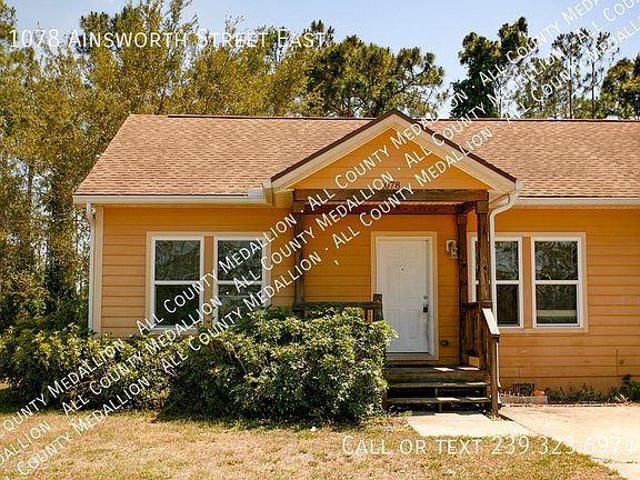 2nd image of 1078 Ainsworth St E