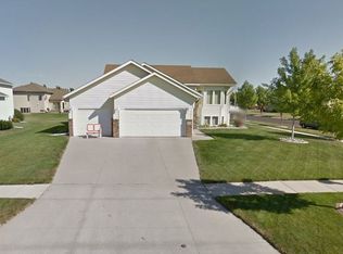 3405 45th Ave S, Fargo, ND 58104