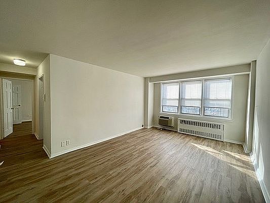 2nd image of 18311 Hillside Ave APT 11K