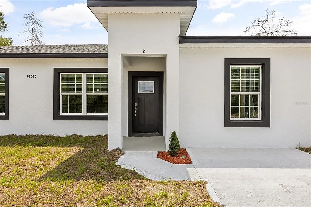 Building Photo - 16015 SW 29th Court Rd #2