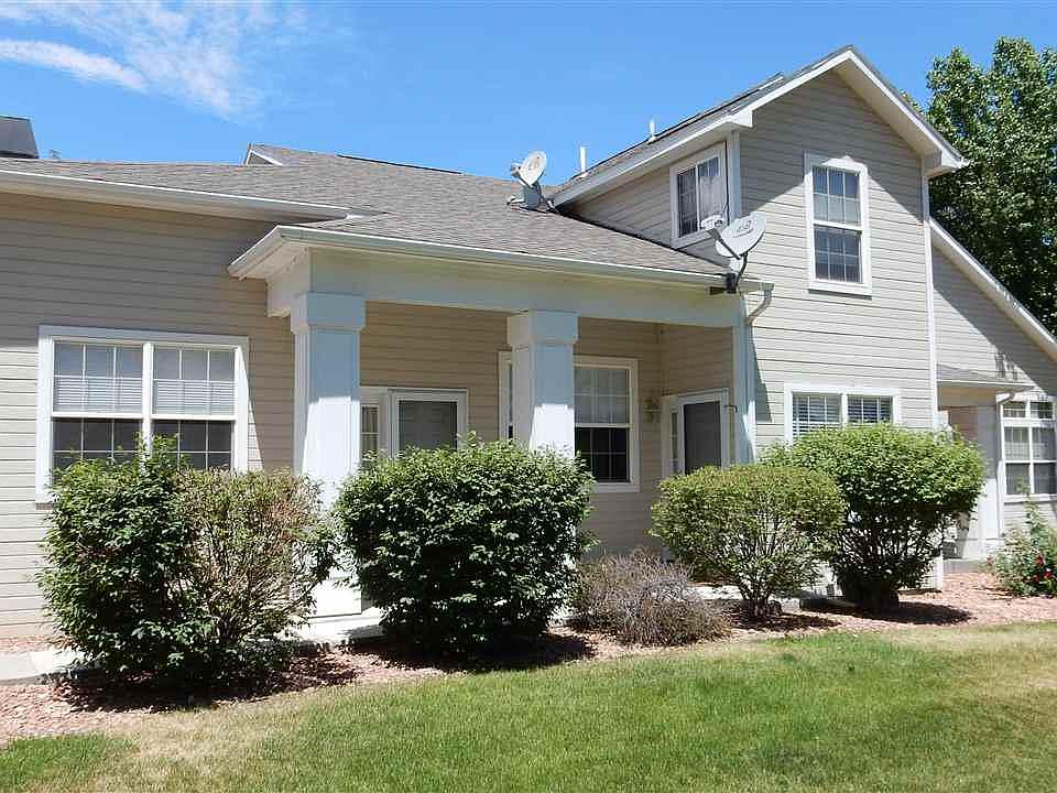 1st image of 727 Glen Ct Unit 10