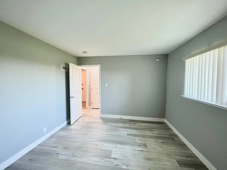 1113 Haddon Dr #1 — Photo 7