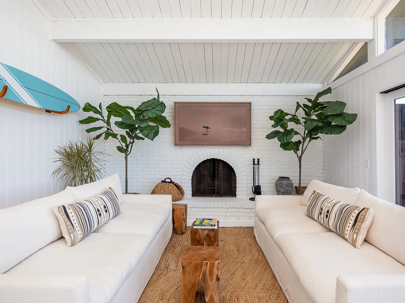 Quintessential Bayfront Beach House — Photo 4