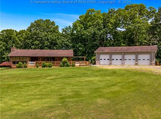 3732 Flatwoods Rd, Ravenswood, WV 26164