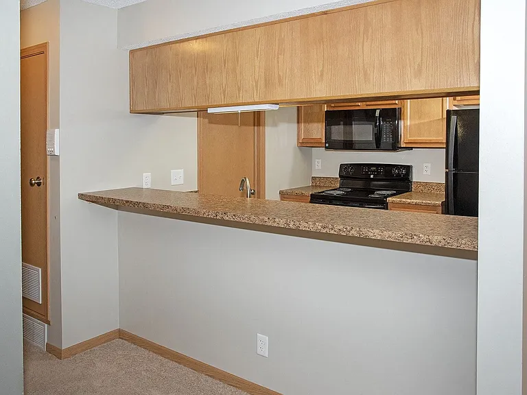5900 Roose St — Photo 15