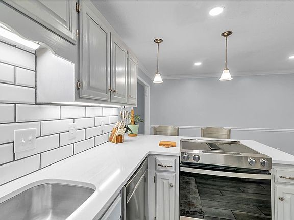 5th image of 310 Edd Joyce Rd