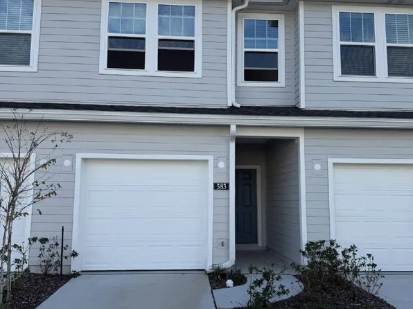 583 Holly Lakes Dr, Orange Park, FL 32073