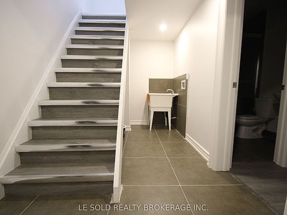 4th image of 13 Gordon Landon Dr #Basement