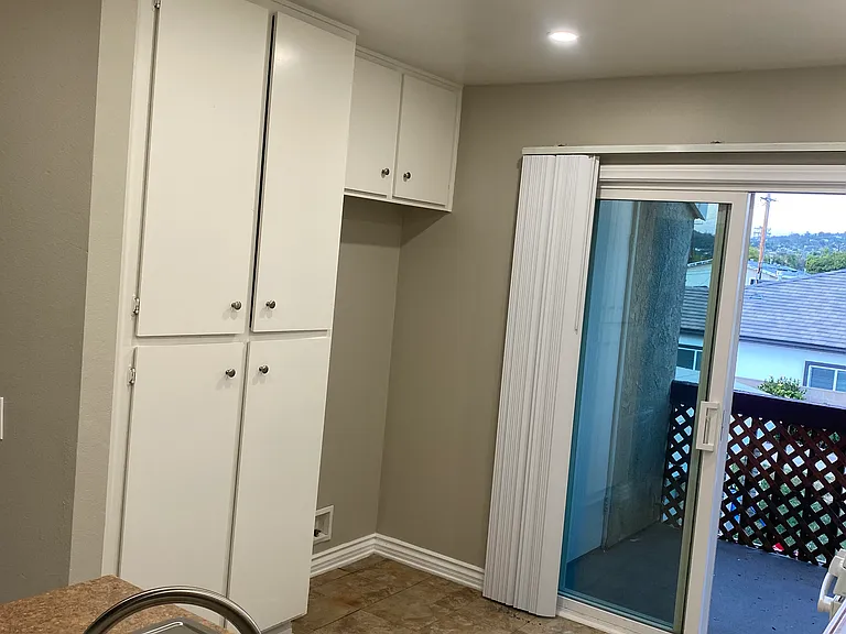 300 S Hazel St — Photo 6