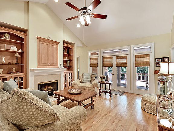 5th image of 8641 Woodland Walk