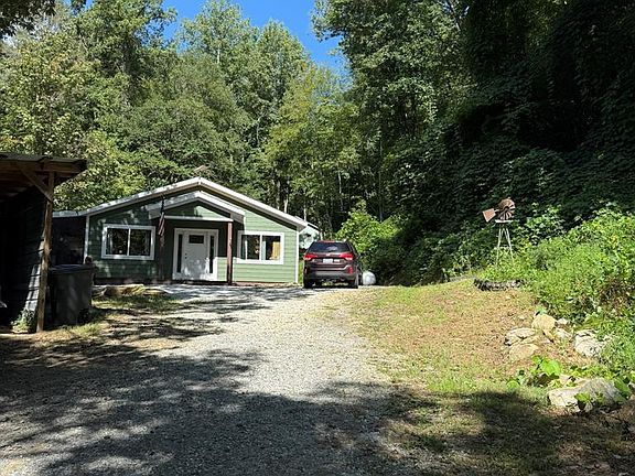 2nd image of 2555 Junaluska Road