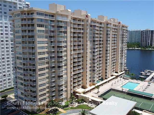1st image of 18011 Biscayne Blvd APT 703-1