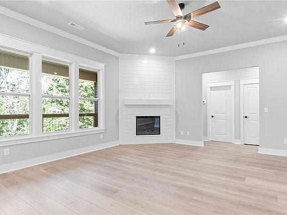 3rd image of 5 Towan Cir
