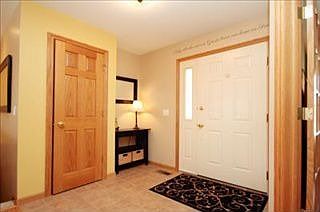 4th image of 10177 Doves Hollow Ct