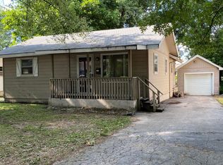 1635 E Nora St, Springfield, MO 65803