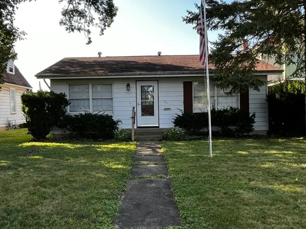 211 E Erie St, Spring Valley, IL 61362