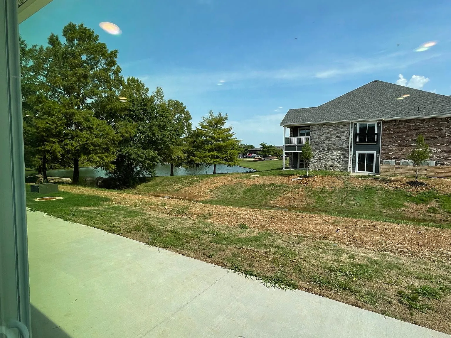 2 bed, 2.5 bath, 1152 sqft, $1,600 — Photo 3