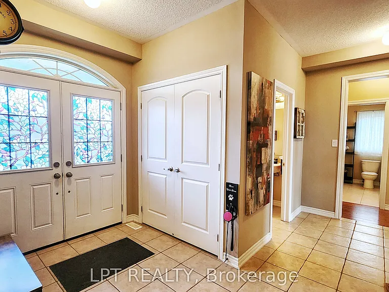 12 Plowright Rd #LEASE — Photo 4