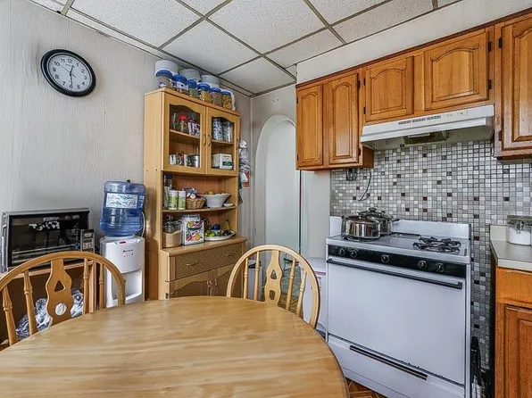 113 34th Street image 3 of 17