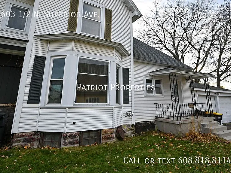 603 1/2 N Superior Ave — Photo 1