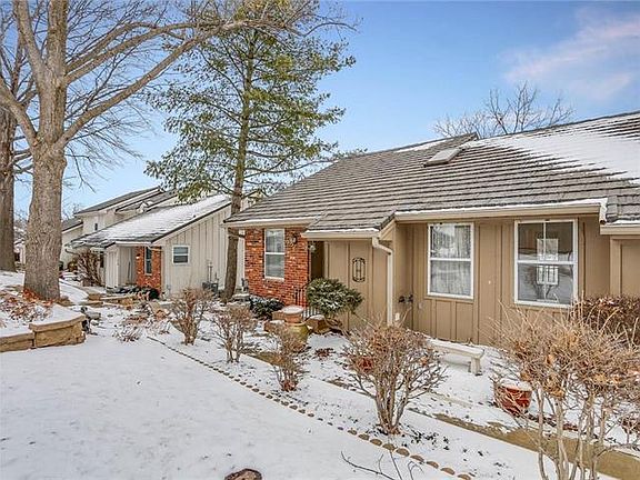 3rd image of 198 NE Bayview Dr