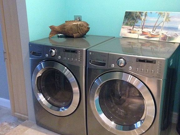 Laudry Room
						:
						New Stainless steel High Efficiency Washer and Dryer