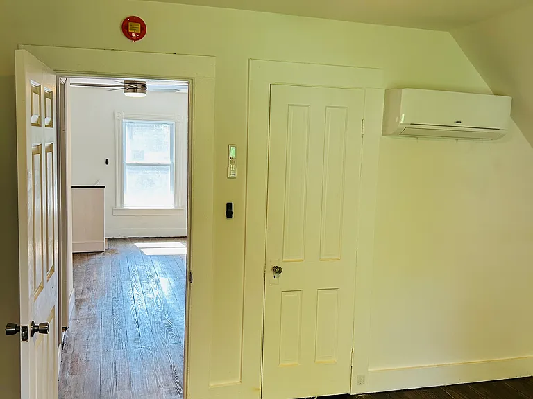 4 Hillside Pl — Photo 12