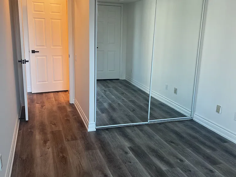 33 Empress Ave #616 — Photo 16