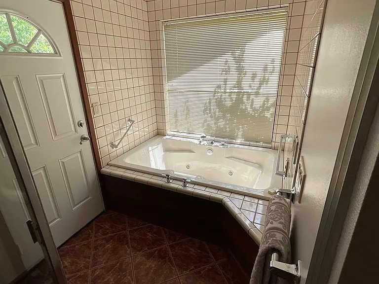 11246 Airpark Ln SE — Photo 30