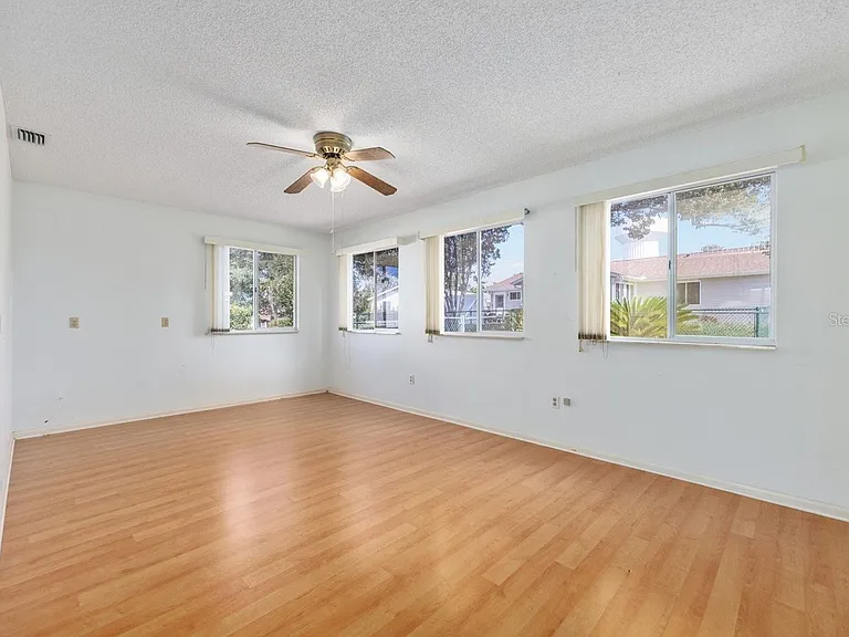 8669 SW 108th Ln — Photo 8