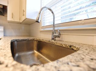 438 S Hawthorne Rd APT B, Winston Salem, NC 27103