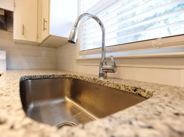 Spear Pointe Apartments, 438 S Hawthorne Rd APT B, Winston Salem, NC 27103
