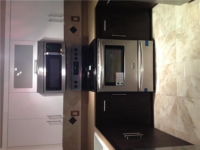 1st image of 10 Aragon Ave Suite 707