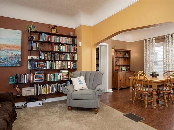 5th image of 49 Glendale Pl