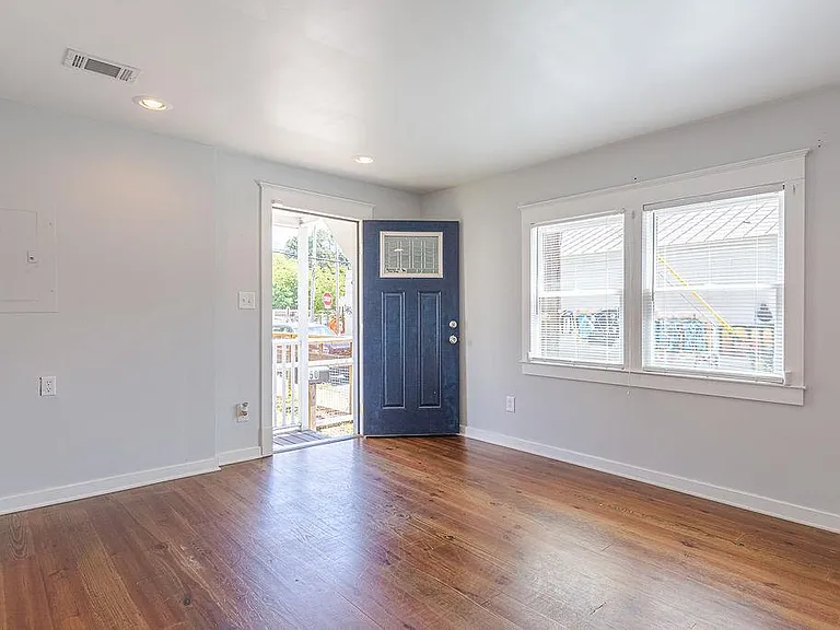 850 Fulton Ter SE — Photo 4