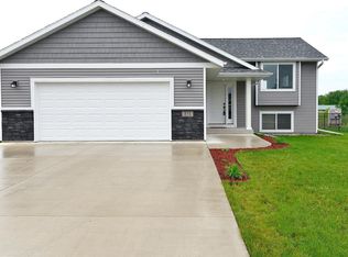 815 El Dorado St SE, Owatonna, MN 55060