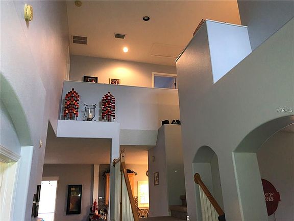 5th image of 10523 Coral Key Ave