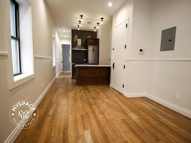 1824 Palmetto St #2R — Photo 1
