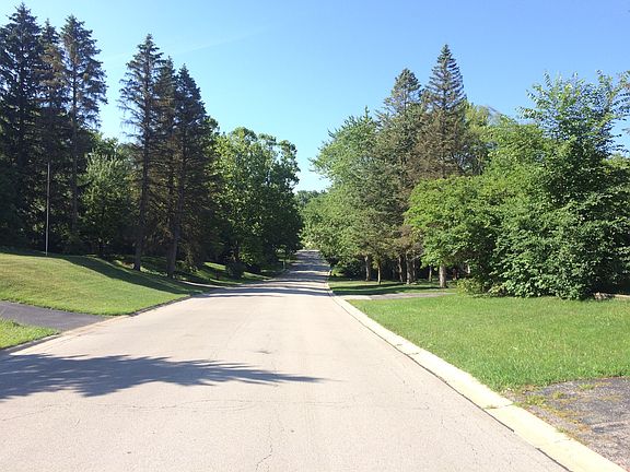4th image of 7722 Westview Ln