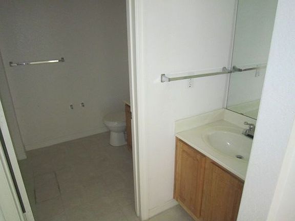 3rd image of 4021 Venetian Bay Dr APT 105