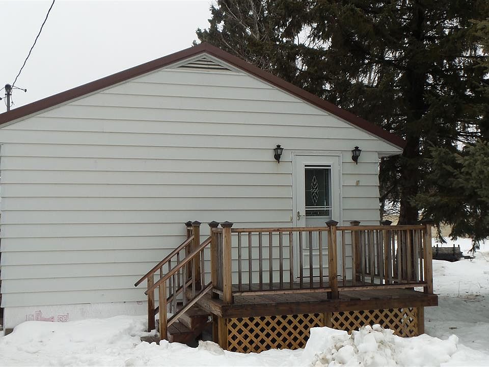 1st image of 4121 12th Ave E