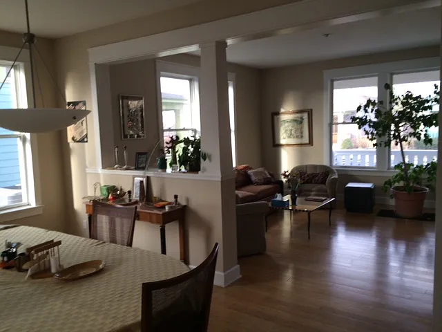 3 bed, 2376 sqft, $3,400 — Photo 2