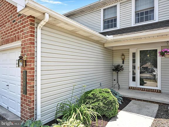 4th image of 4006 Parkside Ct