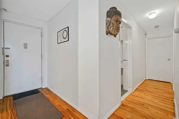 Sold by Century 21 Amiable Realty Group II Inc | media 4