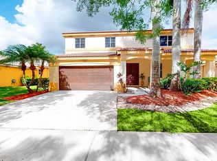 989 Lavender Cir, Weston, FL 33327