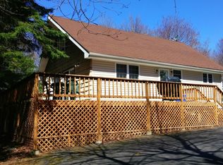 131 Fern Ridge Rd, Blakeslee, PA 18610