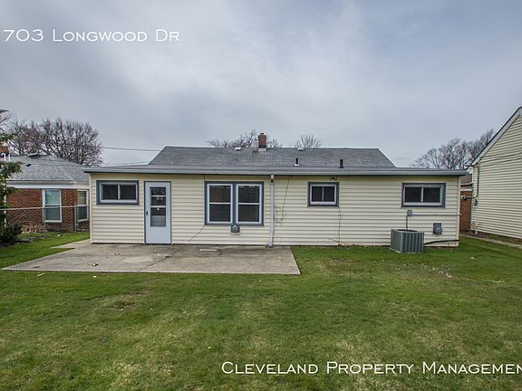 2nd image of 1703 Longwood Dr